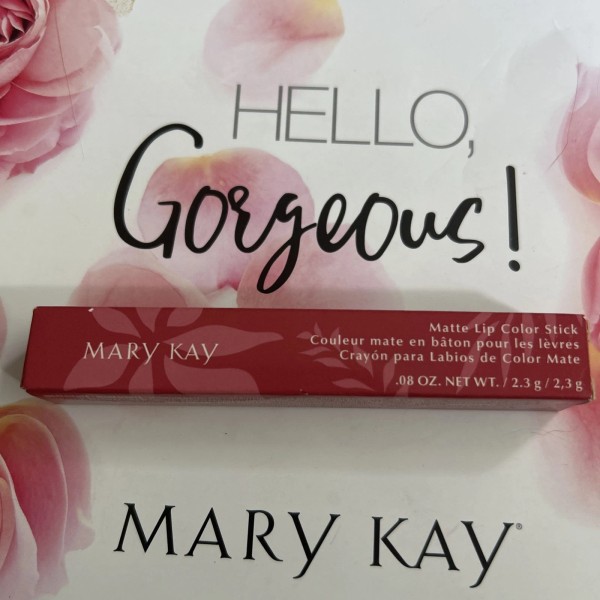 Mary Kay Berry Silk Pencil Mary Kay Matte Lip Color