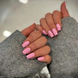 Uñas postizas de gel rosa bebé cuadradas medianas, uñas postizas cortas de ataúd, uñas acrílicas brillantes de cobertura completa, uñas postizas reuti