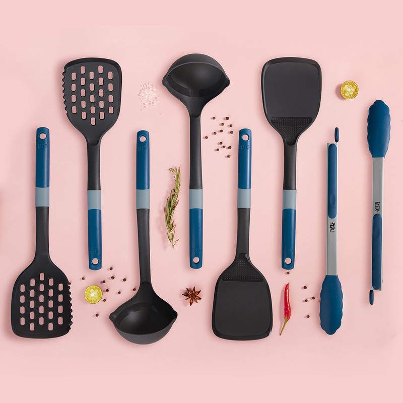 Tasty Slotted Turner with Cutting Function - Ideal for Roasting
