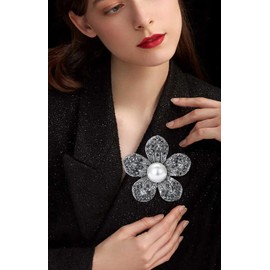 Rhinestone Flower Brooch for Women Dainty Camellia Drop Oil Brooch Pin Sparkling Crystal Pearl Daisy Peony Flower Pin Fashion Clothing Hat Bag Accessories Christmas Wedding Bridal Birthday Jewelry (Black)
