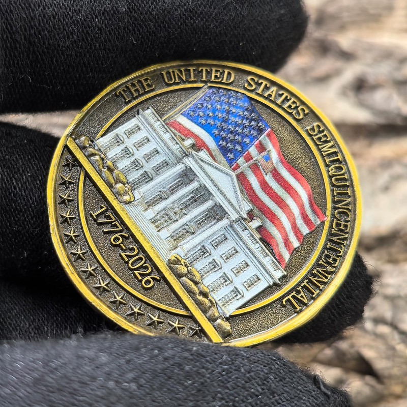 Strugglejewelry USA 250th Anniversary Challenge Coin, Liberty Bell & White