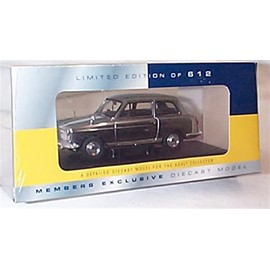corgi vanguards chrome Austin A40 Farina car 1:43 scale limited edition diecast model