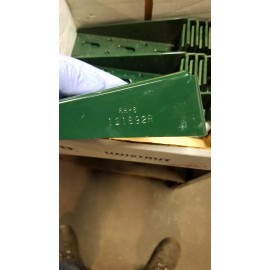 Unbranded  UNISTRUT P2491R-GR RH SHELF/TRAY BRACKET