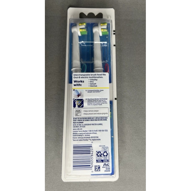 Oral-B Floss Action Replacement White Toothbrush Heads Pack of 2