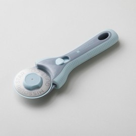 Missouri Star Rotary Cutter, 60mm Blade, Rolling Cutter Tool for Quilt Appliques and Cutting Fabrics, Essential Quilting and Sewing Supplies for DIY Craft Projects