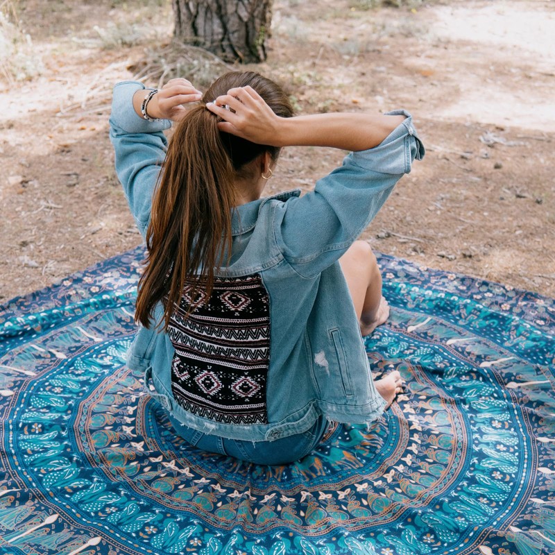 MOMOMUS Mandala Tapestry, 100% Cotton, Colourful, Oriental Designs, Ideal as