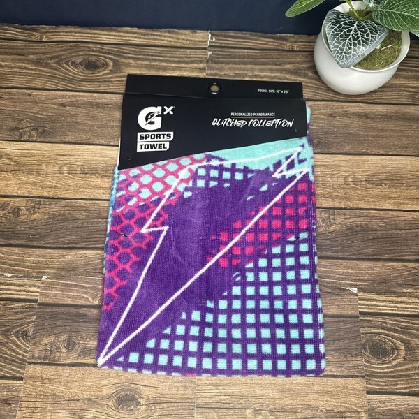 Gatorade Sports Towel Glitched Collection Size 16" x 25" NWT
