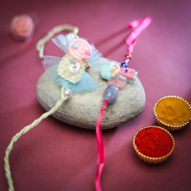 Set of 2 Rakhi for Brother Rakhi Thread bracelets for Bhabhi Bhaiya and Bhatiji veera Diwali Bhaidooj Rakhi Set Dora Bracelet Kalwa with gift Pack for Brother Sister Indian Traditional Festival