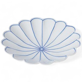Takumikaze Arita Ware Plate, 6.7 inches (17 cm), Blue Chrysanthemum Crack, Chrysanthemum Crest Plate, Medium, Made in Japan