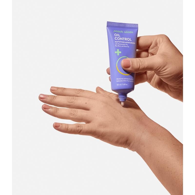 Peach Slices Oil Control Mattifying Moisturizer – Lightweight, Shine-Free Hydration