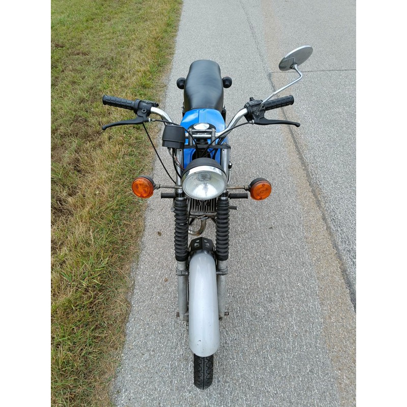 Fork cross yoke: reinforcement of the front fork (fork stabiliser
