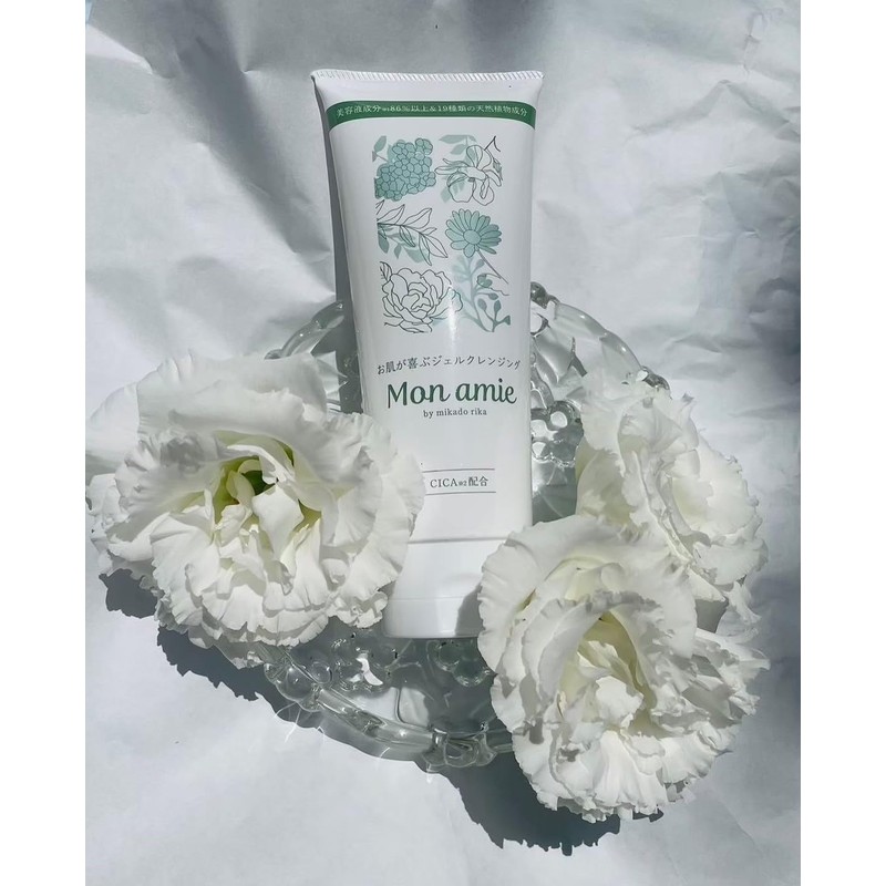 (86% or more beauty ingredients) Mon amie Gel Cleansing that