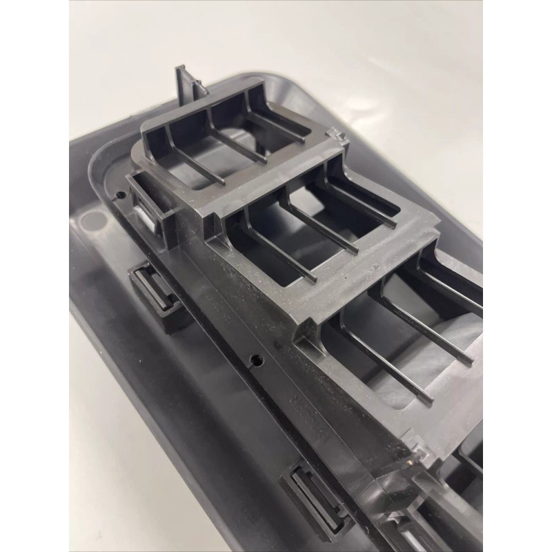 PACCAR Kenworth Cab Backdraft Vent and Cover F25-1006 Brand New