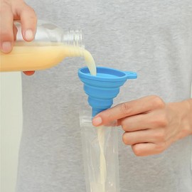 Mould Bags Popsicle Pouches, Pack of 100 Ice Moulds for Ice Cream, Bags, Popsicle Bags, Water Ice Cream Bags, for Yogurt, Ice Cream Party Favours, with Green Funnel (28 x 5.5 cm)