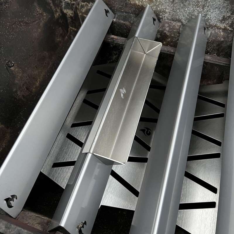 Grillrost.com Das Original Stainless Steel Smoker Rail | Smoker Box