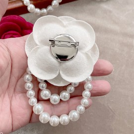 Wool Camellia Flower Pearl Tassel Brooches Pins Delicate Flowers Brooch Classic for Wedding Party Dance Banquet for Women Ladies Dainty Elegant Beautiful Lapel Pins Dress Suit Ceremony Clothes Accessories Jewelry Mother's Day Valentine's Day Decor Christ