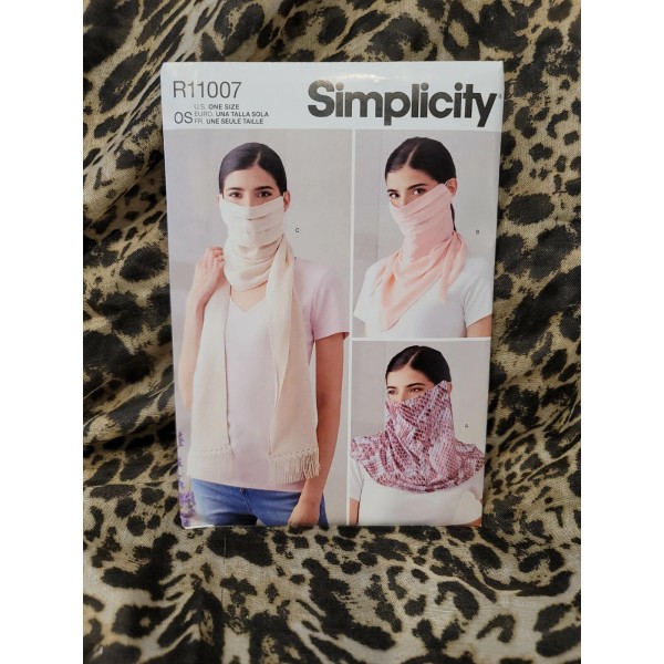 SIMPLICITY Sewing Pattern R11007 FASHION FACE COVERS One Size NEW