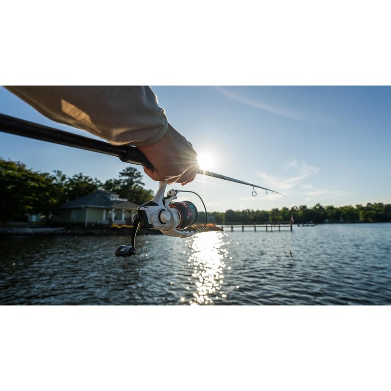 Abu Garcia Max Pro Freshwater Spinning Reel 4000H, White &