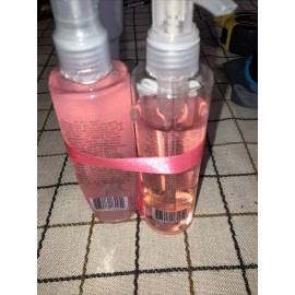 Avon 2x Avon Naturals Nourishing Strawberry & Guava Body Mist & Shower Gel 6.7 Fl Oz