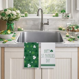 St Patricks Day Kitchen Towels, Lucky Green Shamrock Clover Happy St Patricks Day Dish Towels 18x26 Inch Spring Holiday Decorations Home Party Decor Kitchen Hand Towels Drying Dishcloth Set of 2