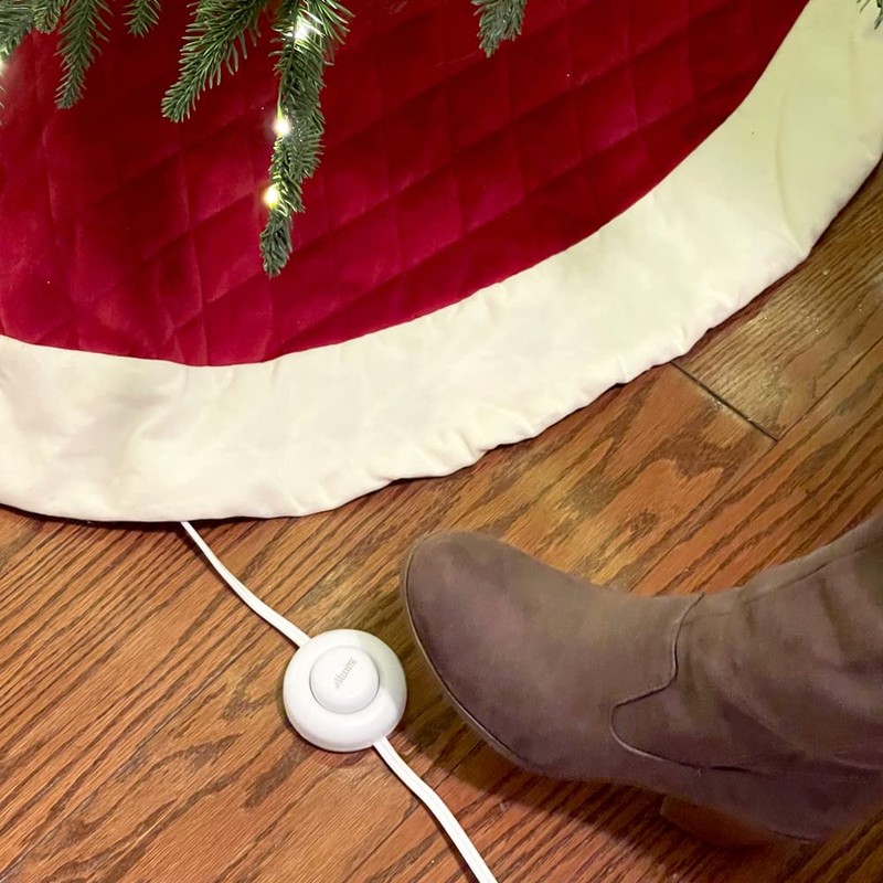 Maxxima 9 ft 3 Outlet Extension Cord - Featuring an