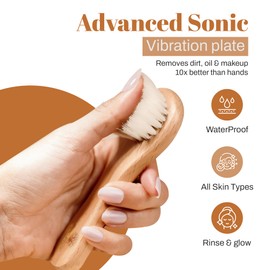 DSG PRO Face Brush – Soft Goat Hair & Natural Bamboo Handle – Deep Cleansing & Exfoliating Facial Brush for Sensitive Skin
