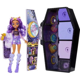 Monster High Skulltimate Secrets Fearidescent Series Doll & Accessories, Clawdeen Wolf, Dress-Up Locker, Color Reveal Keys & 19+ Surprises