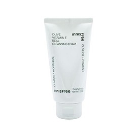Innisfree 이니스프리 올리브 비타민 E 리얼 클렌징 폼 150g Innisfree Olive Vitamin E Real Cleansing Foam 150g