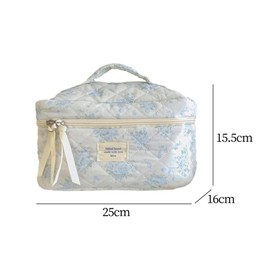 MagiDeal Travel Quilted Makeup Bag for Women, Floral Cotton Cosmetic Bag, Aesthetic Floral Toiletry Organizer Bag, Blue