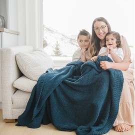 SARANONI Super SoftOversized Home Decorative Extra Large Bamboni 60" x 80" Home Throw Blanket, (Nautical Blue)