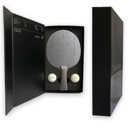heinsa Carbon Tischtennis Holz Profi Tischtennisschläger Holz Black Edition aus Lichtnussbaum mit Premium Verpackung und Bällen (Premium VERPACKUNG MIT 2 BÄLLEN)