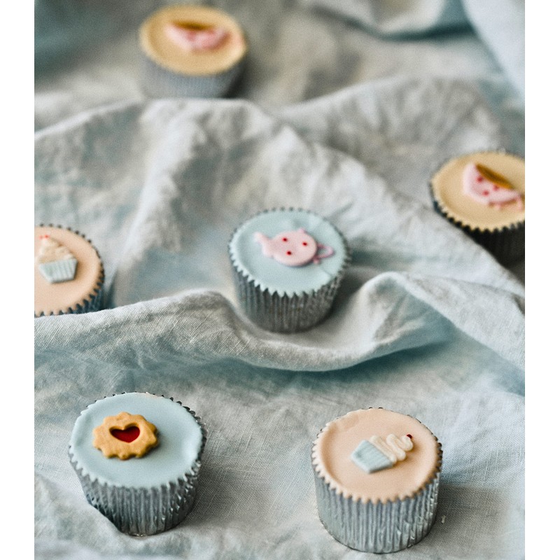 Green Direct Cupcake Liners - Standard Size Silver Cupcake Wrappers