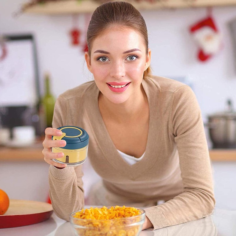 Cisixin Manual Garlic Press, Portable Garlic Crusher, Mini Onion Cutter