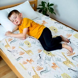manowie® | Potty Training Bed Pads | 100% Waterproof Mattress Protector | Bed Wetting Sheets for Single and Toddler Beds | Non Slip Mat | UK Brand | Safari Animals (Safari Animals)