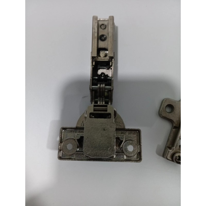 GRASS GRASS Hinge - 1006 Clip On 110° - WITH