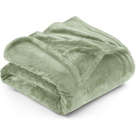 Utopia Bedding Fleece Blanket King Size Sage Green 300GSM Luxury Fuzzy Soft Anti-Static Microfiber Bed Blanket (90x102 Inch)
