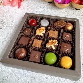 Eat to Fit N16A - Pralinen ohne Zuckerzusatz mit verschiedene Geschmacksrichtungen. Pralinen in handwerklicher Tradition hergestellt. Ohne Haushaltzucker