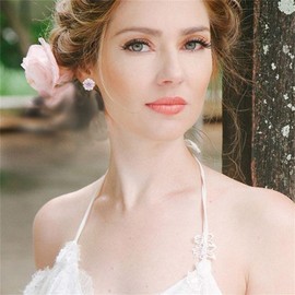 QLYOVWE Pink Flower Stud Earrings for Women 925 Sterling Silver Stud Earrings Hypoallergenic Boho Cherry Blossom Flower earrings Silver Flower Stud Earrings (Pink)