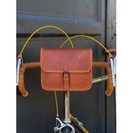 Gusti Federico B. Shoulder Bag with Plate Bag City Bag Leather Vintage Brown Leather