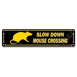 XILILI Mouse Crossing Sign Rustic Warning Street Sign Funny Metal Sign Door Name Plate Plaque Home Garage Man Cave Bar Wall Decor Art 16 X 4 Inch