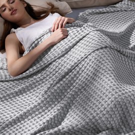 Bedsure Cooling Cotton Waffle Queen Size Blanket - Lightweight Breathable Blanket of Rayon Derived from Bamboo for Hot Sleepers, Luxury Throws for Bed, Couch and Sofa, Grey, 90x90 Inches