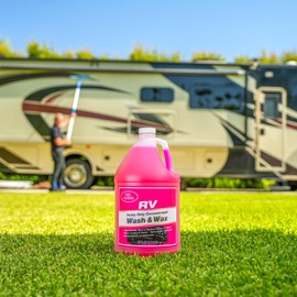 Gel GLOSS RV Wash & Wax - Clean, Streak-Free Finish, reduced water spotting, pH Neutral, Concentrated Carnauba Wax Formula, Provides A Deep Gloss Finish on Campers and Motorhomes, 1 Gallon