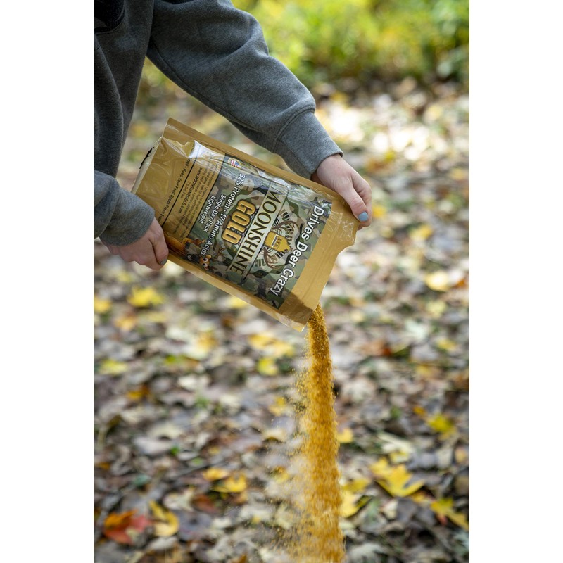 The Andersons Moonshine Gold Deer Attractant with 32% Protein, Amino