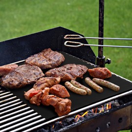 com-four® 2 x BBQ Grill Mats Made of Teflon, Heat-Resistant Oven Mat, Non-Stick Grill Film, Grill and Baking Mat, Reusable, Can Be Cut to Size, Dishwasher Safe (Pack of 2, Black)