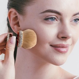 Body Makeup Brush for Legs - Body Brush for Self-Tanner,Extra Coverage Makeup Application Tool with Soft Bristles for Blending Sunscreen on Arms Neck Back and Legs