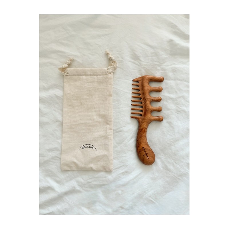 Hiland wooden scalp gua sha / 힐란드 원목 두피 괄사