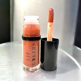 Lip Puckers Nourishing Lip Oil with Jojoba & Apricot Oil, 0.18 oz, 5 Shades (Summer Nights)