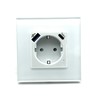 Modernes Touch-Wandschalter-Panel mit Stecker und USB-Port und USB-C-WiFi, Weiß