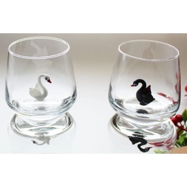 HeguSun Drinking Glass With Figurine Inside, Handmade Murano Glass Figures inside Stemless Glass for Wine, Cold Drinks and Beverages, 12 oz (Swan Couple)