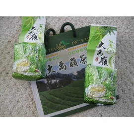 2 bag of 5.5 Oz (155 g) vacuum sealed bag of Taiwan Da-Yu-Ling (Da-Yu Mountain) Spring New Leaf Green Tea - Taiwan High Mountain Grown Tea Premium Quality Oolong Tea.